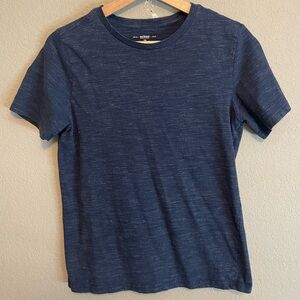Blue short sleeve shirt